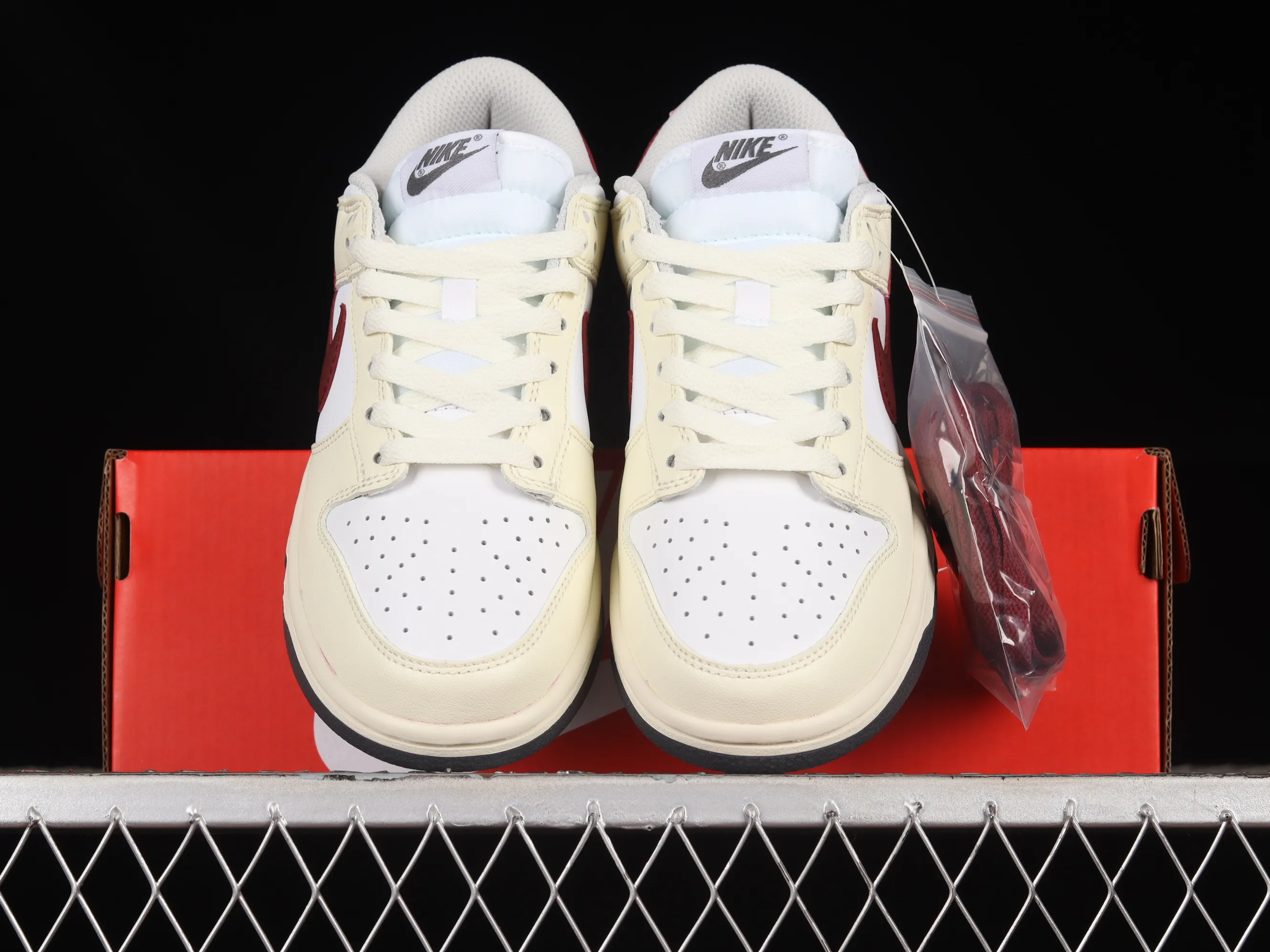 All categories Nk SB Dunk series Nk SB Dunk Low low-top sneakers F version Nk Dunk Low Valentine's Day limited SB low-top sports and leisure sneakers DD1503-117